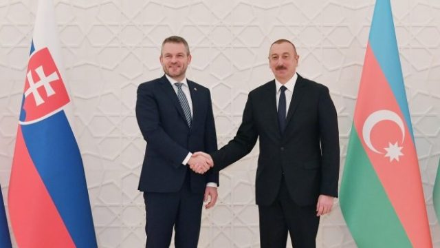 <strong>Azərbaycan Prezidenti Slovakiyanın Baş nazirilə görüşüb</strong>