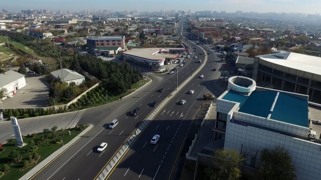 <strong>Babək prospektinin yenidən qurulması yekunlaşır –<span style="color: #ff6600;"> VİDEO / FOTO</span></strong>