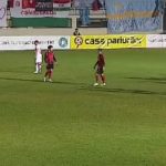 <strong>Rumıniyada futbolçu matç zamanı huşunu itirib</strong>