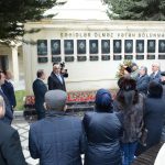 <strong>“Şəhidlərin xatirəsi UNEC-də daim ehtiramla yad edilir, əziz tutulur” –<span style="color: #ff6600;"> UNEC-in rektor, professor Ədalət Muradov</span></strong>