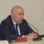 Elman Rüstəmov: Manatın devalvasiyası üçün heç bir əsas yoxdur