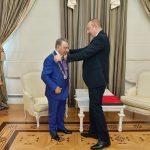 Prezident İlham Əliyev Ramiz Mehdiyevi qəbul edib və ona “Heydər Əliyev” ordenini təqdim edib