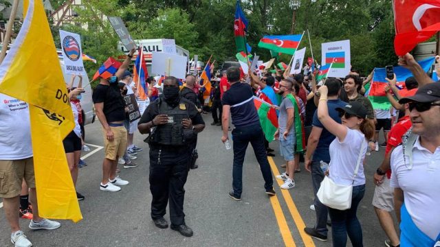 ABŞ-dakı soydaşlarımız ermənilərin aksiya planını pozublar