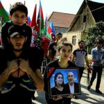 Gənclər və İdman Nazirliyinin kollektivi valideynlərini itirmiş bacı-qardaşı himayəyə götürüb