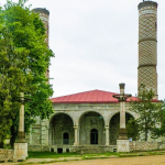 İlham Əliyev: “Ermənilər işğal edilmiş ərazilərdə, demək olar ki, 70 məscidi dağıdıblar”