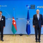 Hikmət Hacıyev NATO rəsmisilə görüşdü