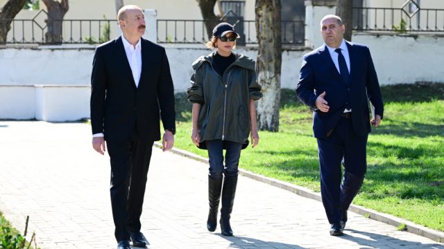 Prezident İlham Əliyev Xocavənd şəhər və Xocavənd kənd sakinləri ilə görüşüb